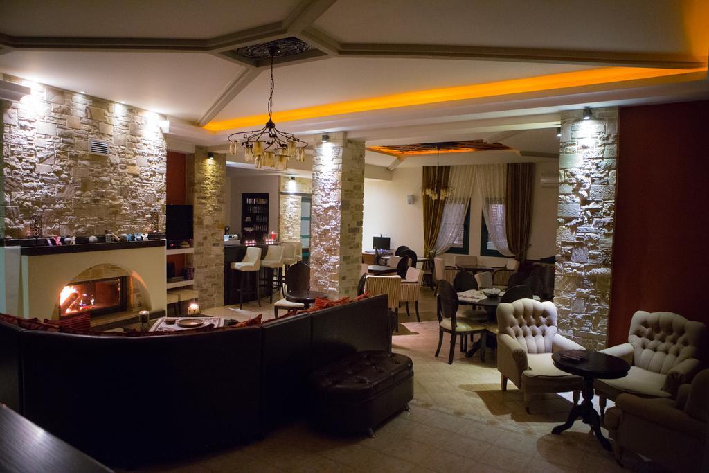 Evzin Hotel Káto Loutrákion المظهر الخارجي الصورة