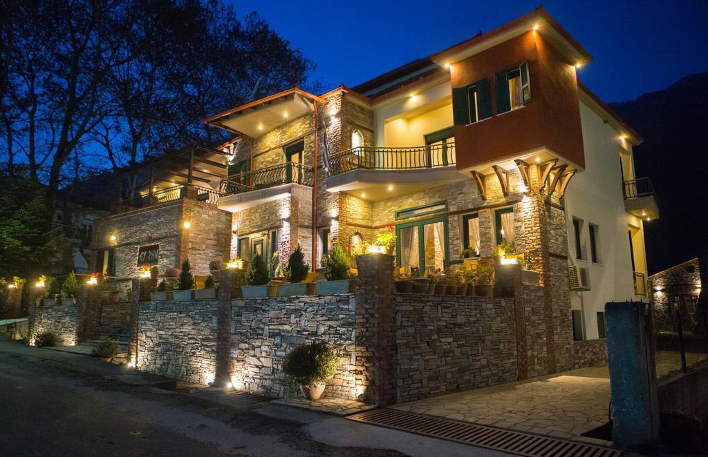 Evzin Hotel Káto Loutrákion المظهر الخارجي الصورة
