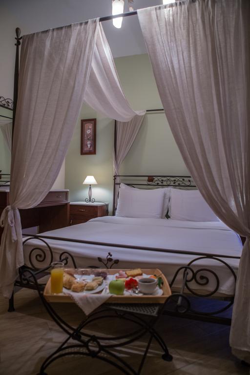 Evzin Hotel Káto Loutrákion المظهر الخارجي الصورة