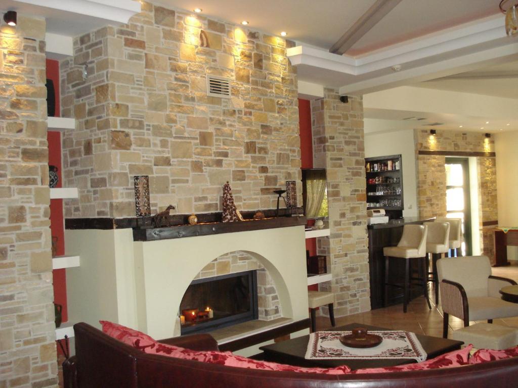 Evzin Hotel Káto Loutrákion المظهر الخارجي الصورة